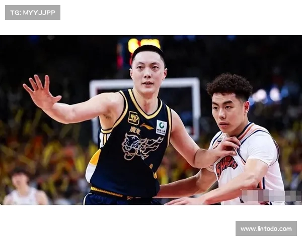 CBA历史首次四双壮举见证篮球场上的全能之王精彩表现 CBA历史首次四双壮举见证篮球场上的全能之王精彩表现