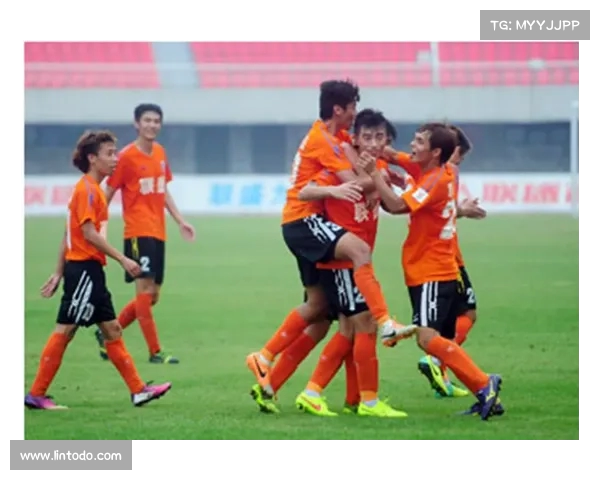 足球俱乐部球员转会市场新动态分析及交易策略解读